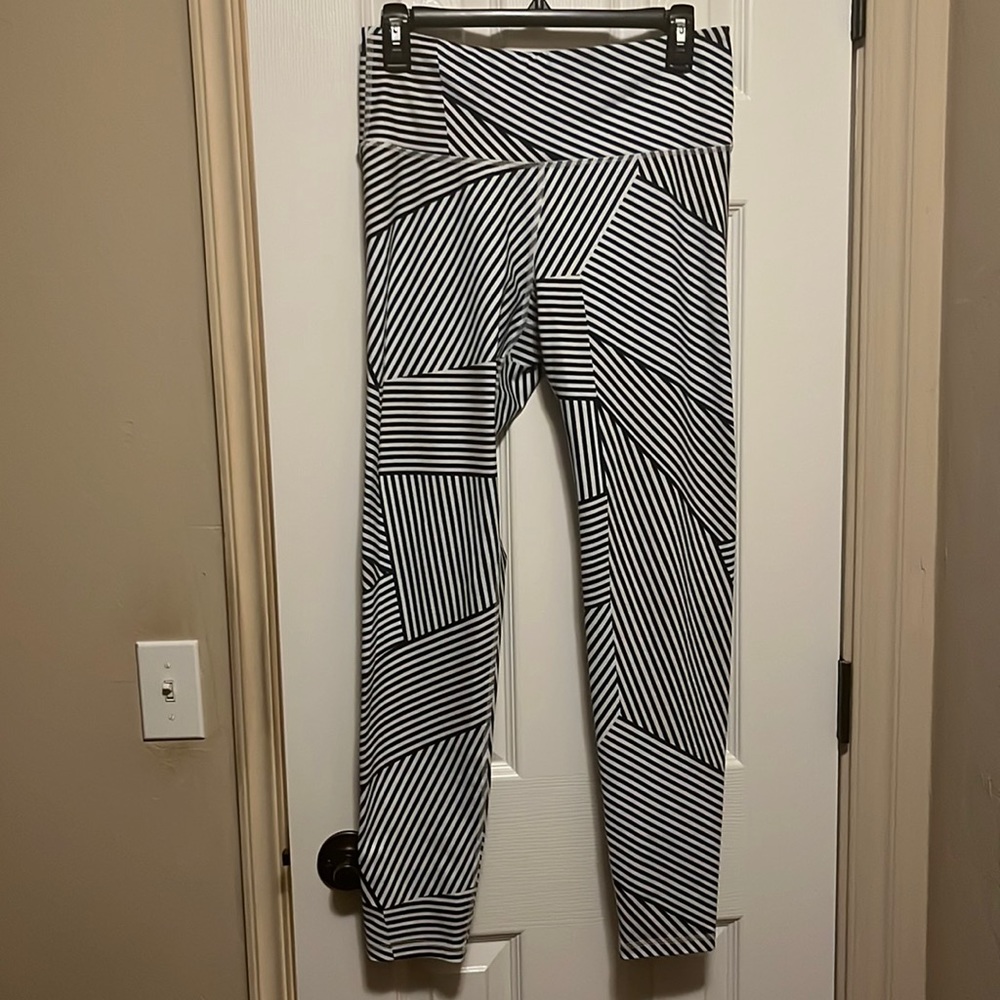 Old Navy Active Leggings